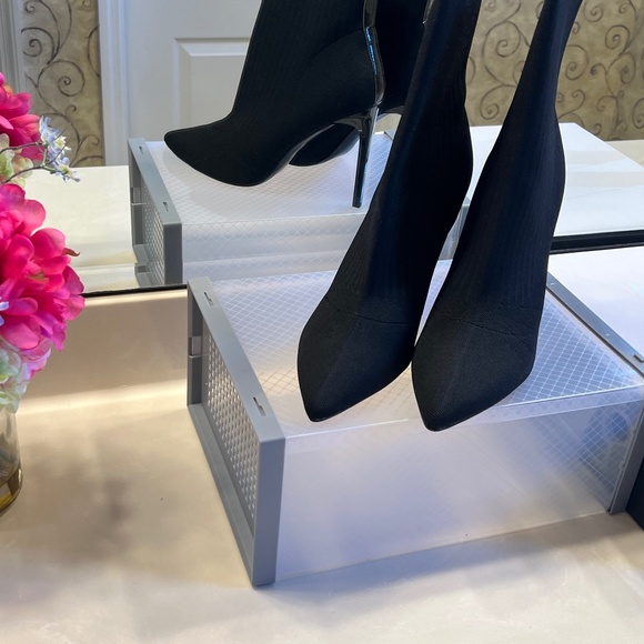 Nine West (NEW) Teoy2 Booties Black Size 10.5 - Picture 1 of 5
